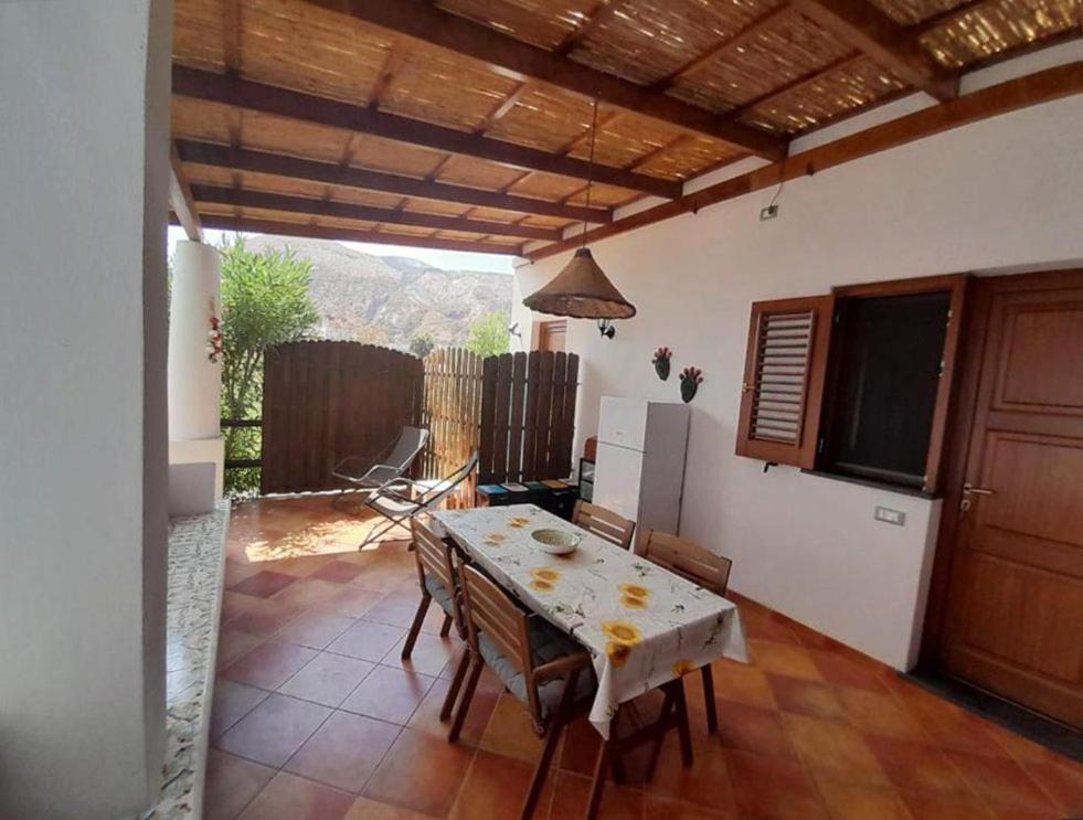 Villa Garden & Sea à Vulcano  Extérieur photo